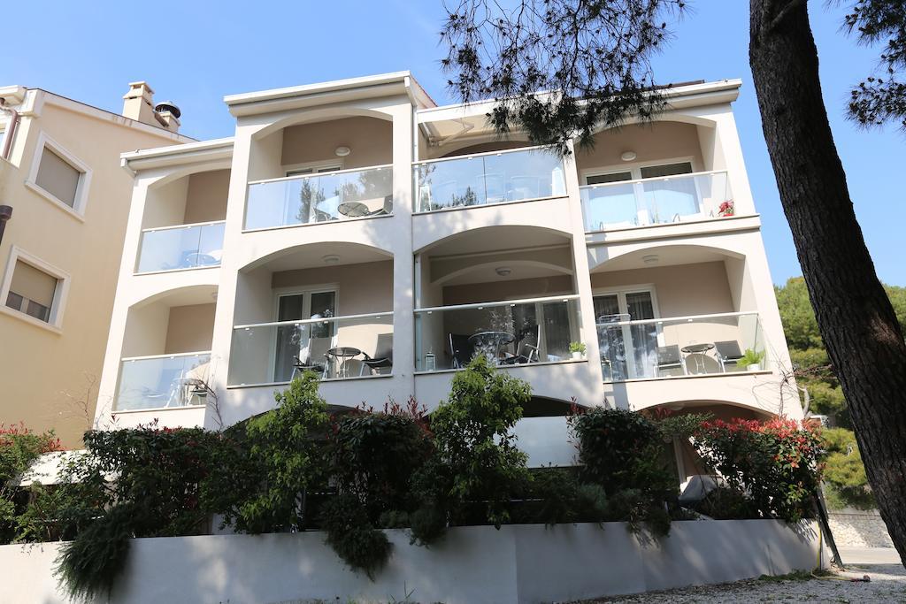 Apartments Lavica Beach Dumicic Podstrana Exteriör bild