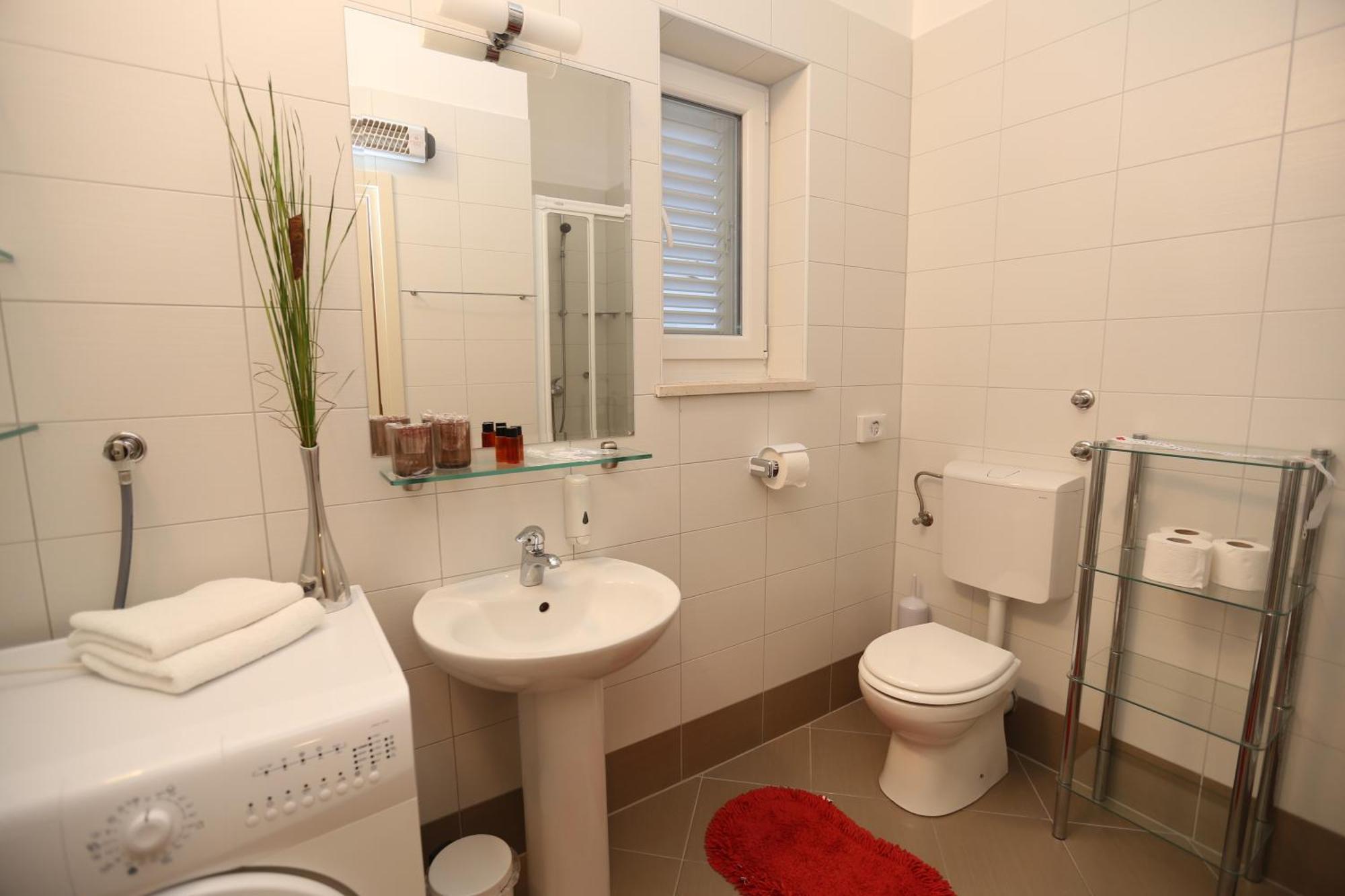 Apartments Lavica Beach Dumicic Podstrana Rum bild