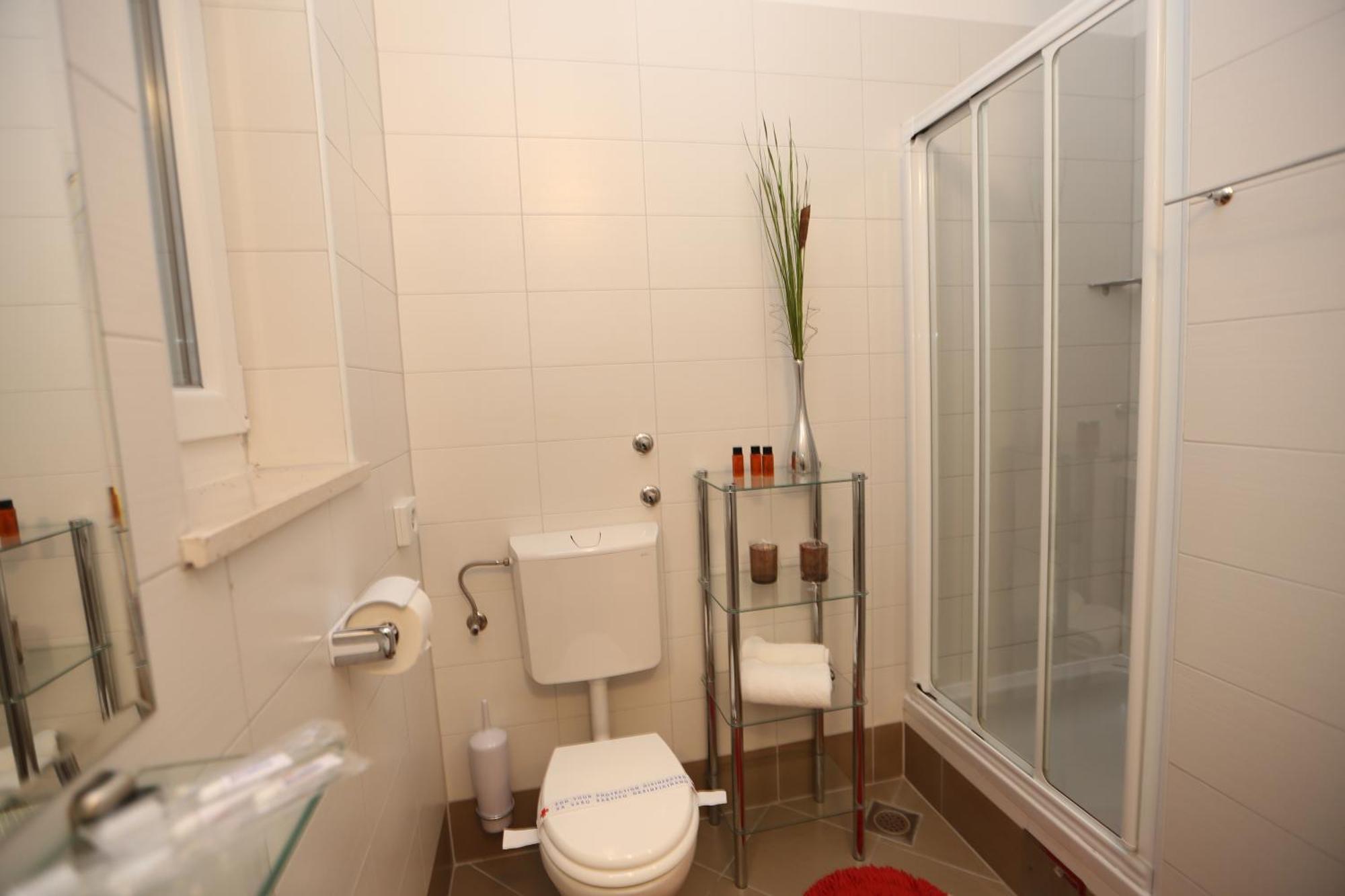 Apartments Lavica Beach Dumicic Podstrana Rum bild